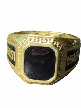 Yellow gold over sterling silver Black Onyx Men’s Greek Signet Ring size 7